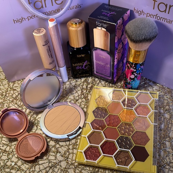 Tarte High-Performance Makeup Set with Purple and Brown Shades - Picture 1 of 6